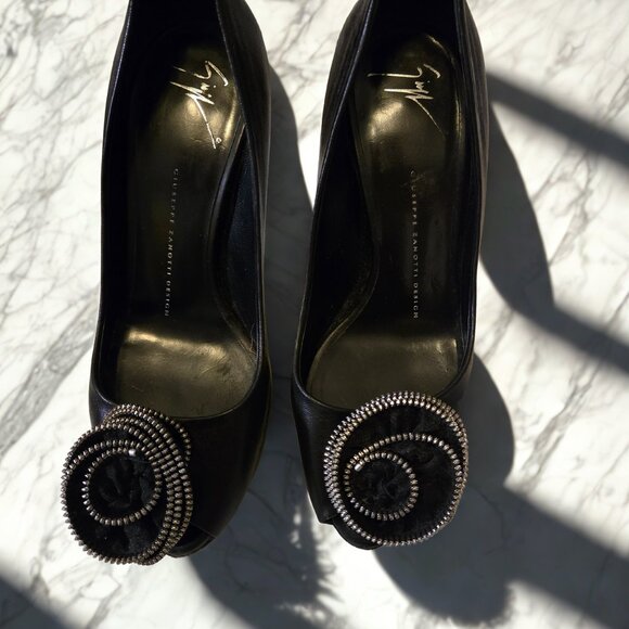 Giuseppe Zanotti Shoes - Giuseppe Zanotti Black Leather Crystal Rosette Pumps – Size 37.5